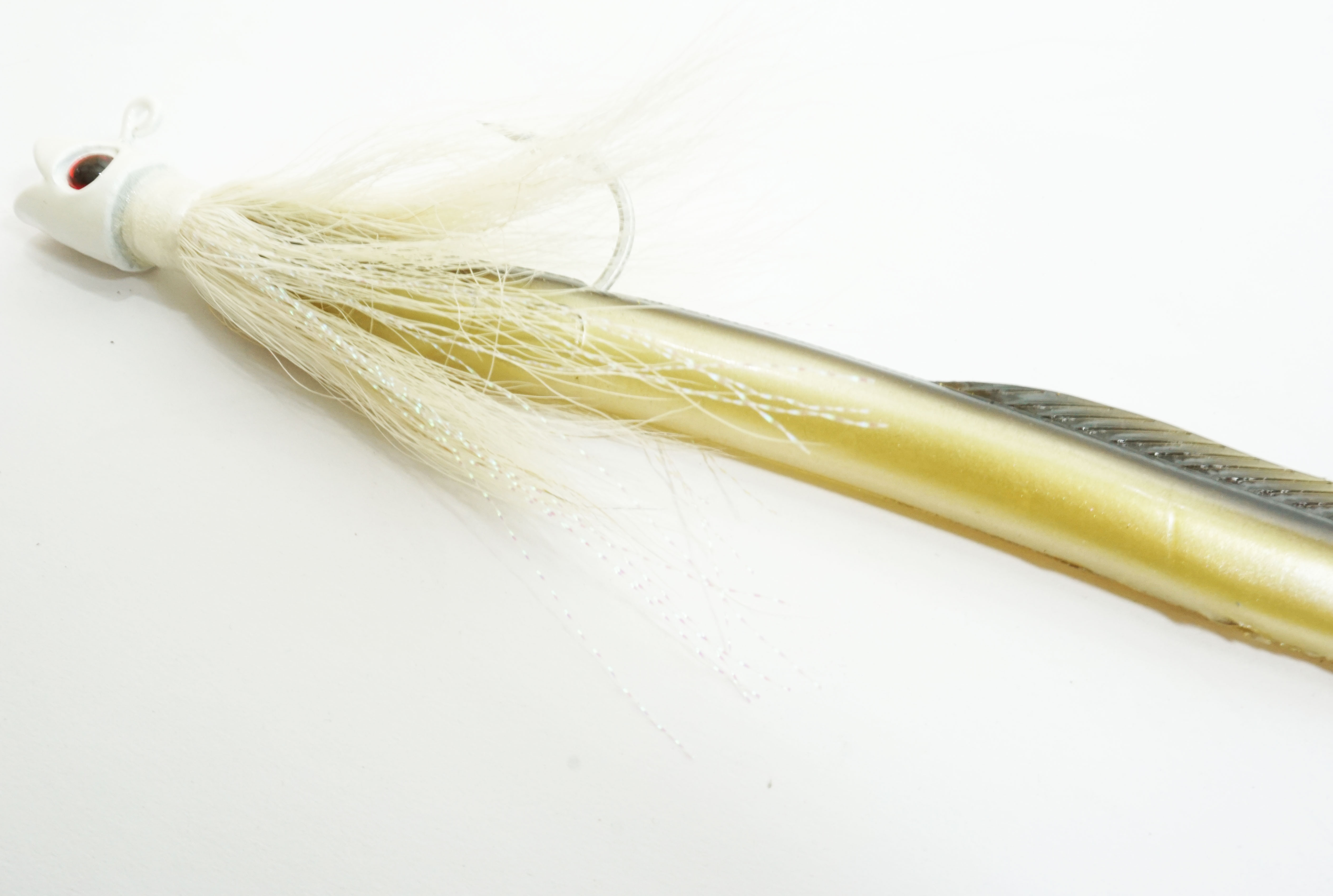 Smiley Buck Tail 4.5 Inch 2 Oz White - Click Image to Close