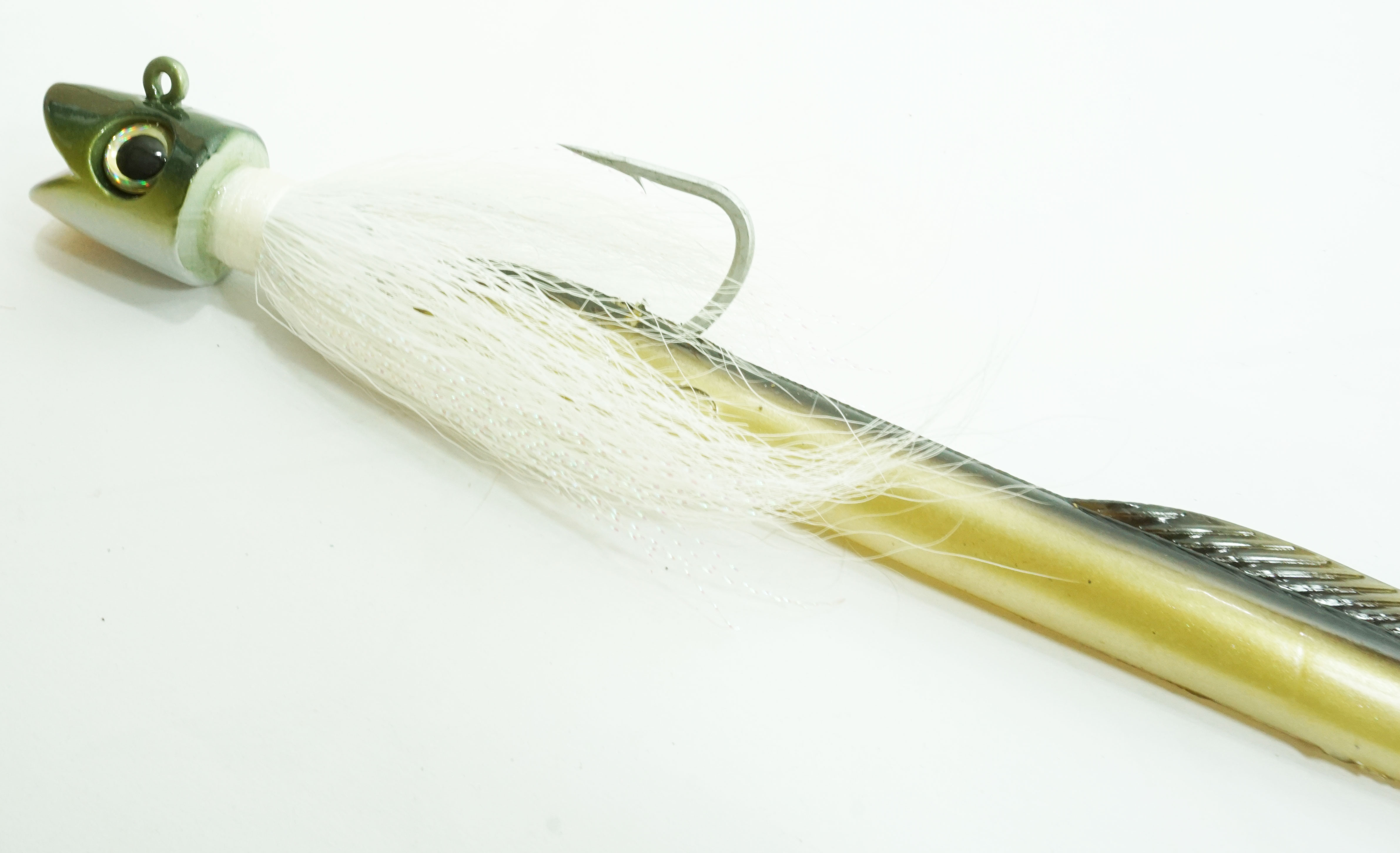 Smiling Bucktail Jig and Eel Eel Color Head 4oz - Click Image to Close
